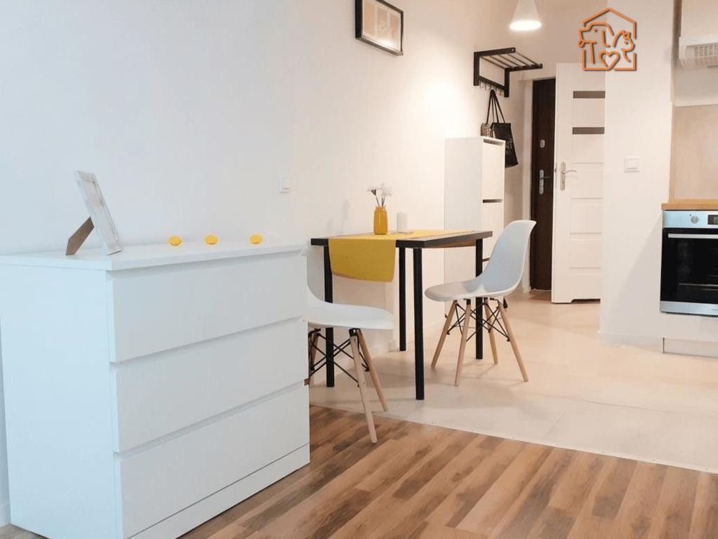 Jasną kawalerka, pet-friendly - Ziołowa 43A - Widok 3