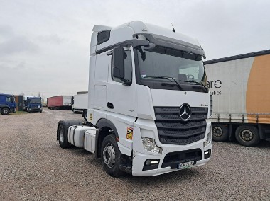 Mercedes-Benz Actros-1