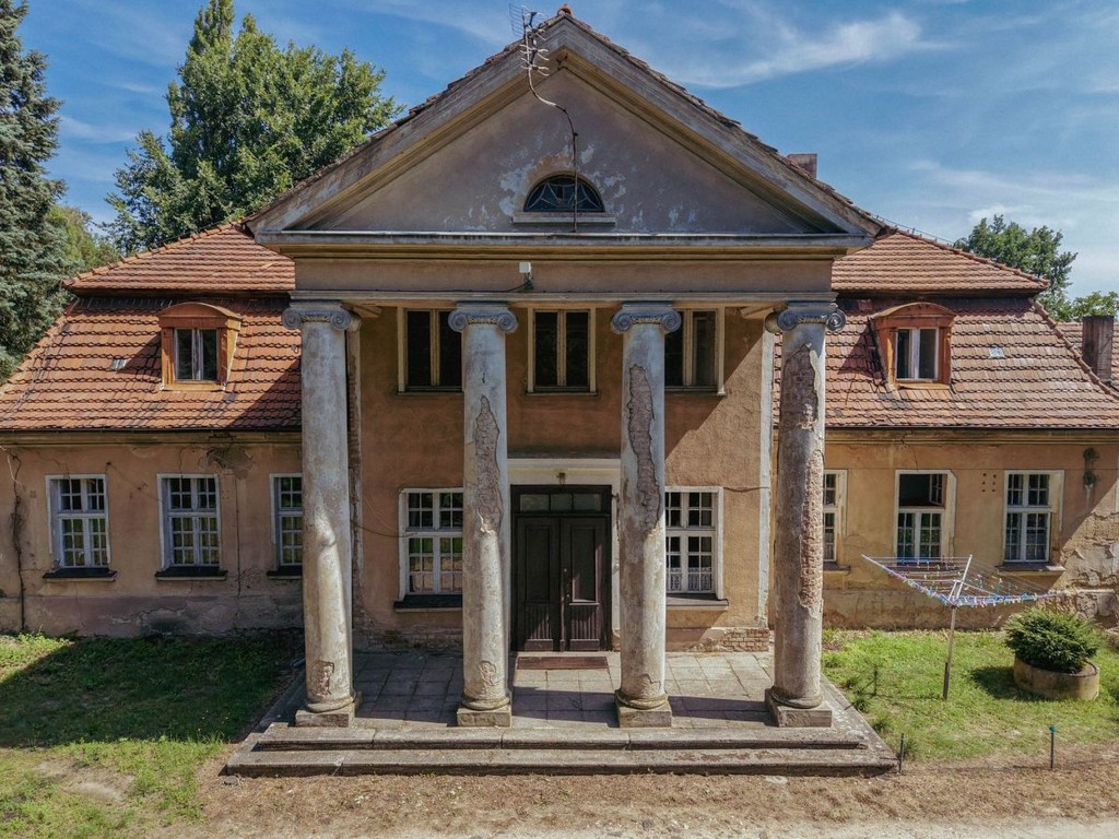 Zespół Dworsko-Parkowy w Wielkopolsce