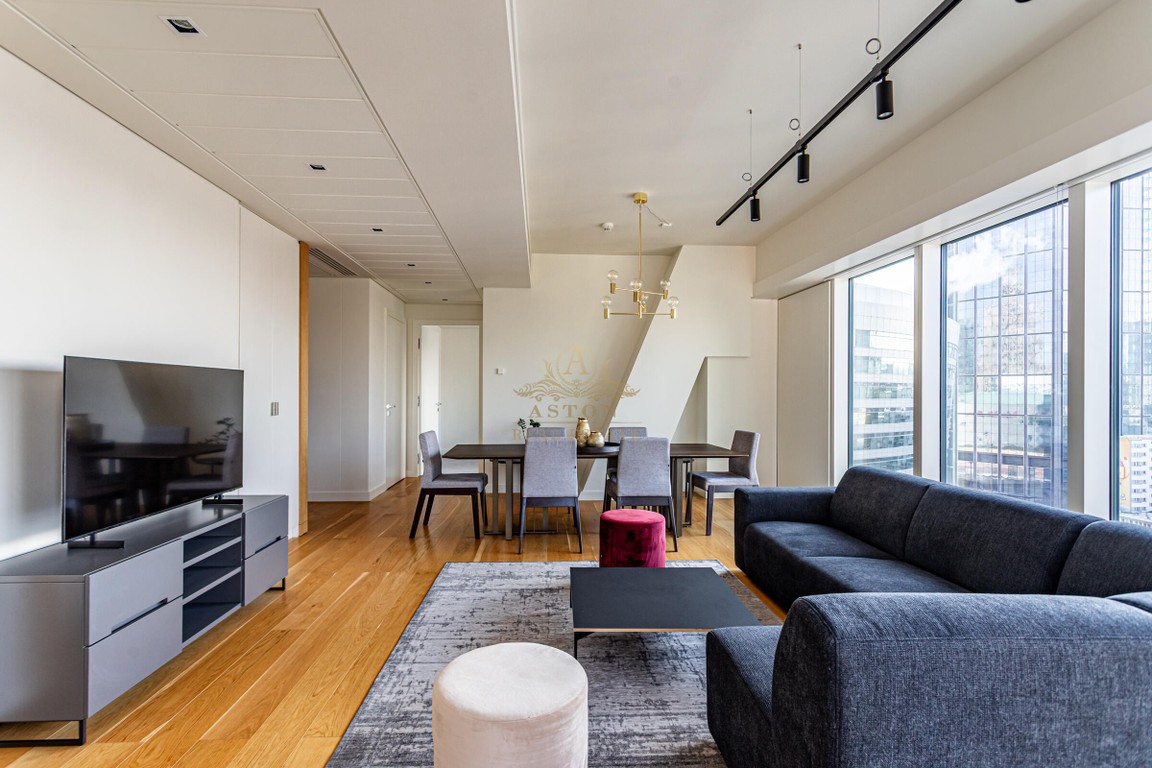 Amazing apartment on Złota 44 - Widok 3