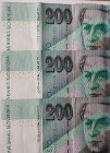 Trzy banknoty po 200 koron słoweńskich 