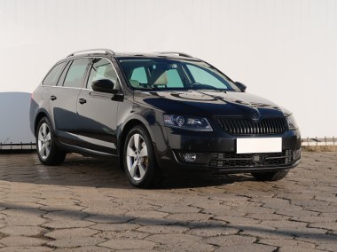 Skoda Octavia III , Salon Polska, Serwis ASO, DSG, Navi, Xenon, Bi-Xenon,-1