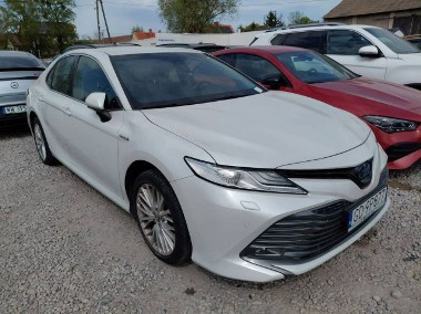 Toyota Camry VIII-1