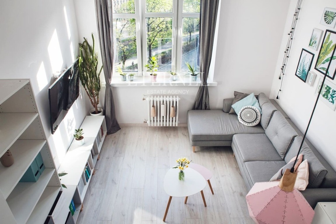 Kawalerka z antresolą 25 m² centrum do wynajęcia - Widok 3