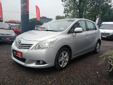 Toyota Verso-1