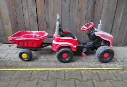Traktorek dla dziecka na pedały