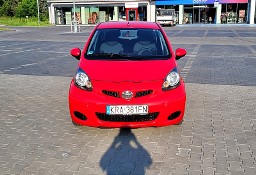 Toyota Aygo I Zwinny i oszczędny benzyniaczek.