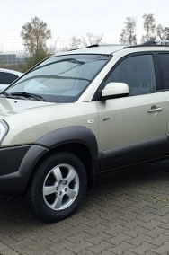 Hyundai Tucson 4X4 /Bardzo zadbany/Alufelgi/Hak holowniczy/Niski przebieg-2