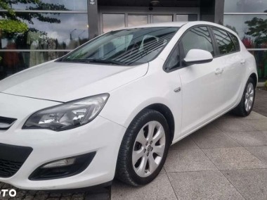 Opel Astra J-1