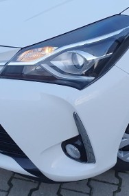Toyota Yaris III 1.5 Hybrid Premium-2