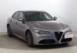 Alfa Romeo Giulia , Salon Polska, Serwis ASO, Automat, Xenon, Bi-Xenon,