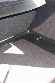 TOYOTA COROLLA VERSO od 2004 r mata bagażnika - idealnie dopasowana do kształtu bagażnika Toyota Corolla-2