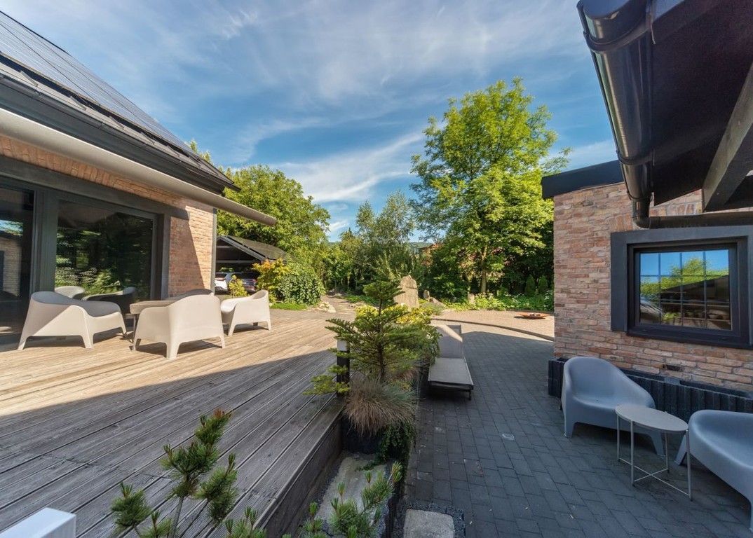 Dom na sprzedaż, 240 m², 4 pokoje Bielsko-Biała