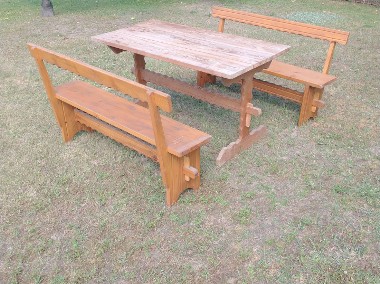 Stół ogrodowy drewniany  z  dwoma ławkami-1