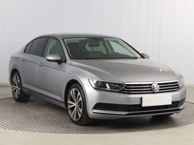 Volkswagen Passat B8 , Salon Polska, Serwis ASO, Navi, Klimatronic, Tempomat,-1