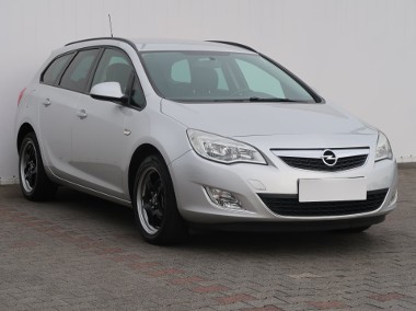 Opel Astra J , Klima, Tempomat, Parktronic, Podgrzewane siedzienia-1