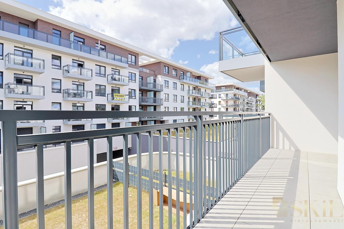 2 pokoje ul.Maczka balkon parking 1 piętro winda - Więcej