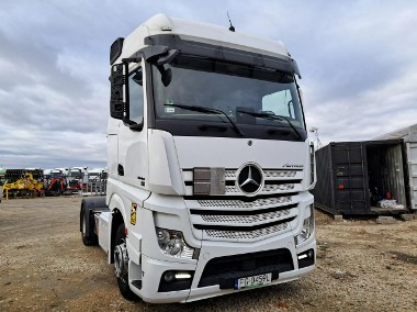 Mercedes-Benz actros-1