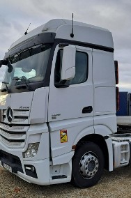 Mercedes-Benz actros-2