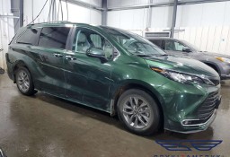 Toyota Sienna III