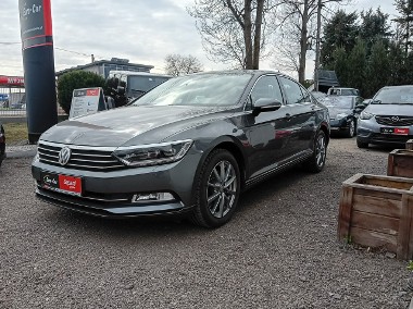 Volkswagen Passat B8 Salonowy-1