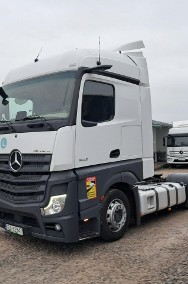 Mercedes-Benz actros-2