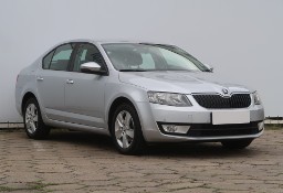 Skoda Octavia III , Salon Polska, Klima, Parktronic