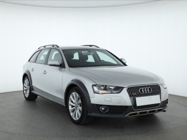 Audi A4 IV (B8) , 176 KM, Klimatronic, Tempomat, Parktronic,-1