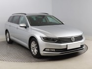 Volkswagen Passat B8 , Navi, Klimatronic, Tempomat, Parktronic,