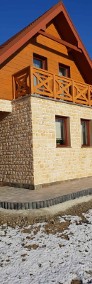 Elewacja domu z kamienia domy w kamieniu ściany z płytek ze starej cegły -3