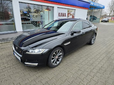 Jaguar XF X260 Nowy Model Jasny Środek B Ładny i Zadbany 2 x Opony-1