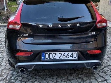 Volvo V40 2.0 diesel 150KM 2017r Oszczędny i zadbany! -1