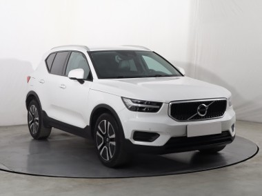 Volvo XC40 , Automat, Skóra, Navi, Klimatronic, Tempomat, Parktronic-1
