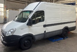 Iveco Daily FURGON - 3,5m długość i 1,9 wysokość paki - 2.3 Diesel