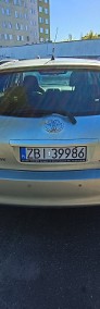 Toyota Auris 2.0 d4d 126 koni 2008 rok -4