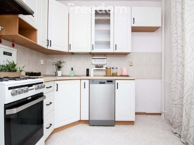 Mieszkanie 3-pokojowe, 56 m², ul. Nowy Świat-1