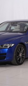 Jaguar XE I , Automat, Skóra, Navi, Xenon, Bi-Xenon, Klimatronic,-3