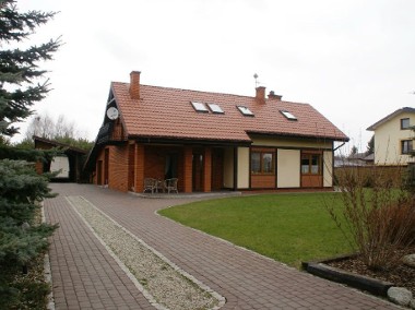 Dom Zduńska Wola-1