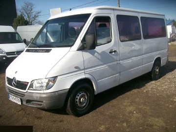 9-osobowy Diesel 82KM 2005r