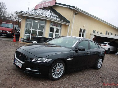 Jaguar XE I-1