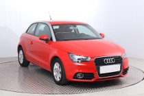 Audi A1 I (8X) , Klimatronic, Parktronic, Podgrzewane siedzienia