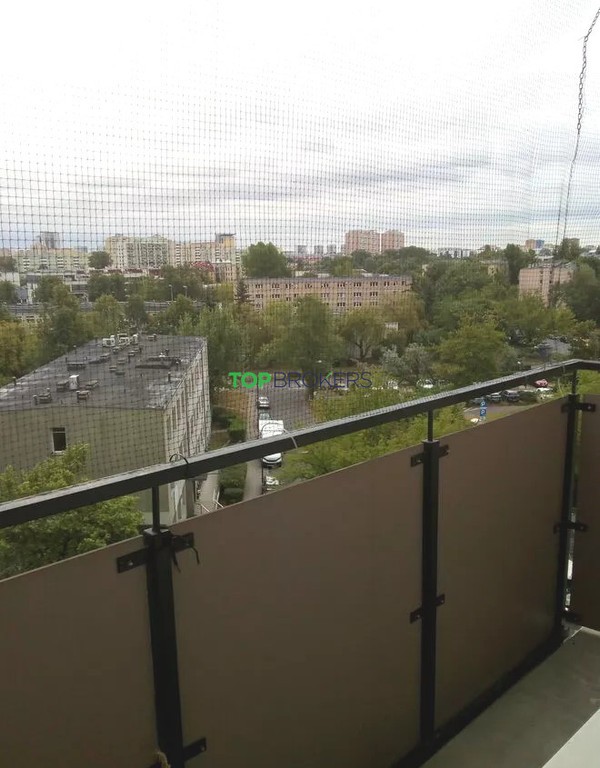 Dwa pokoje po remoncie, oddzielna kuchnia - Więcej