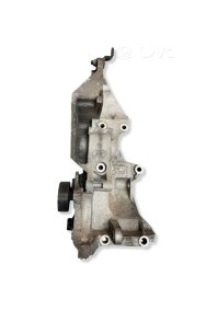 Volkswagen Transporter - Caravelle T5 2.0 TDI Mocowanie alternatora-2