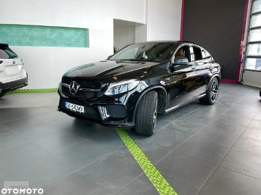 Mercedes-Benz Coupe 4-Matic-1