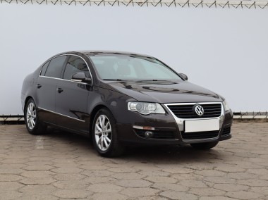 Volkswagen Passat B6 , Salon Polska, GAZ, Xenon, Bi-Xenon, Klimatronic, Tempomat,-1