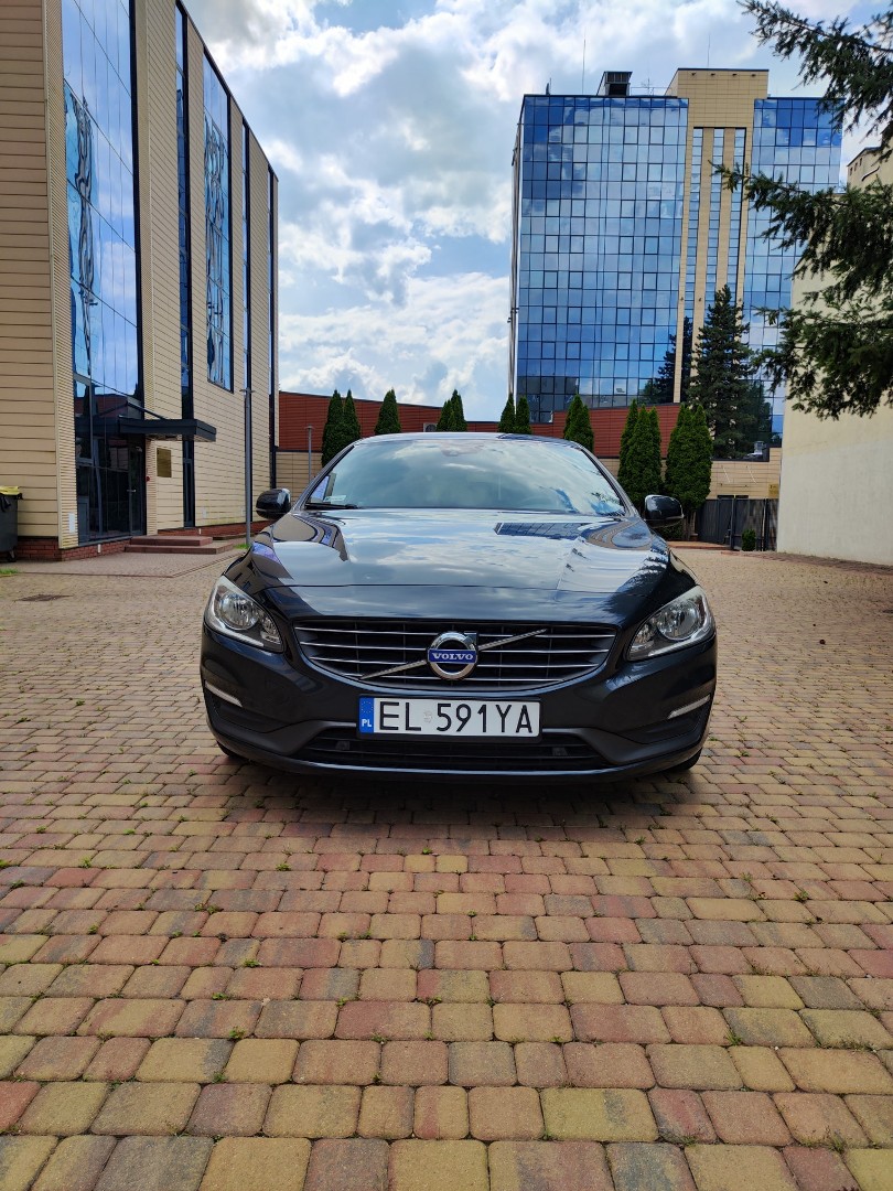 Volvo V60 I 2.0 diesel, D4, 181 KM, automat, wersja po liftingu, FV 23%