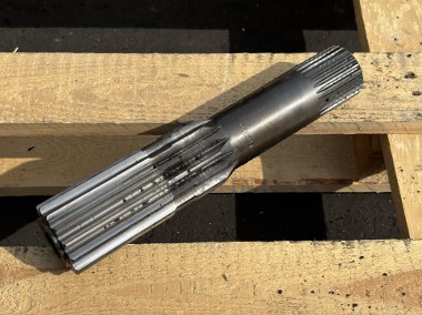 John Deere 6630 Wał Napędowy Lewa Strona L110820-1