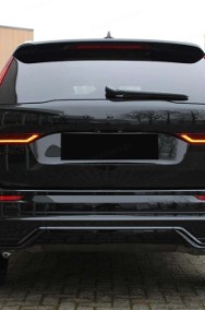 Volvo XC60 II B5 AWD Ultra Black Edition 2.0 B5 AWD Ultra Black Edition (264KM) Podgrzewana-2