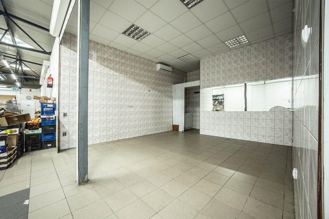 Lokal usługowy czeka na Twój biznes – pohled 3