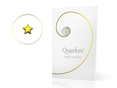 złota biżuteria nazębna Quarkee 22K Gold Star Large / złota gwiazdka duża-1
